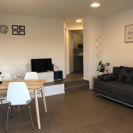 Apartment Vita Funtana Exterior foto